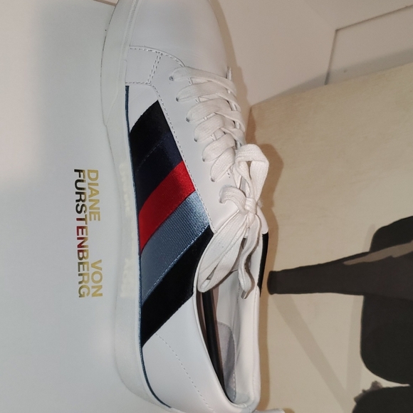 Diane Von Furstenberg sneakers - Picture 2 of 4